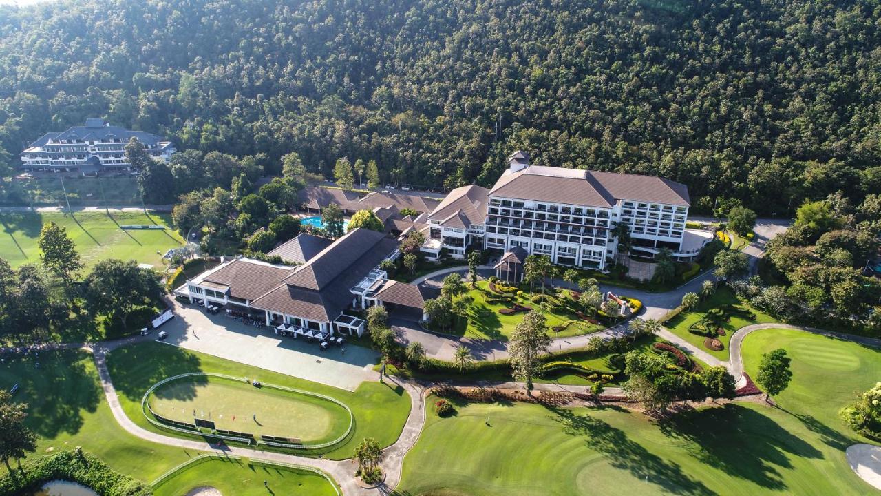 Alpine Golf Resort Chiang Mai Ban Huai Sai Nua Exteriör bild