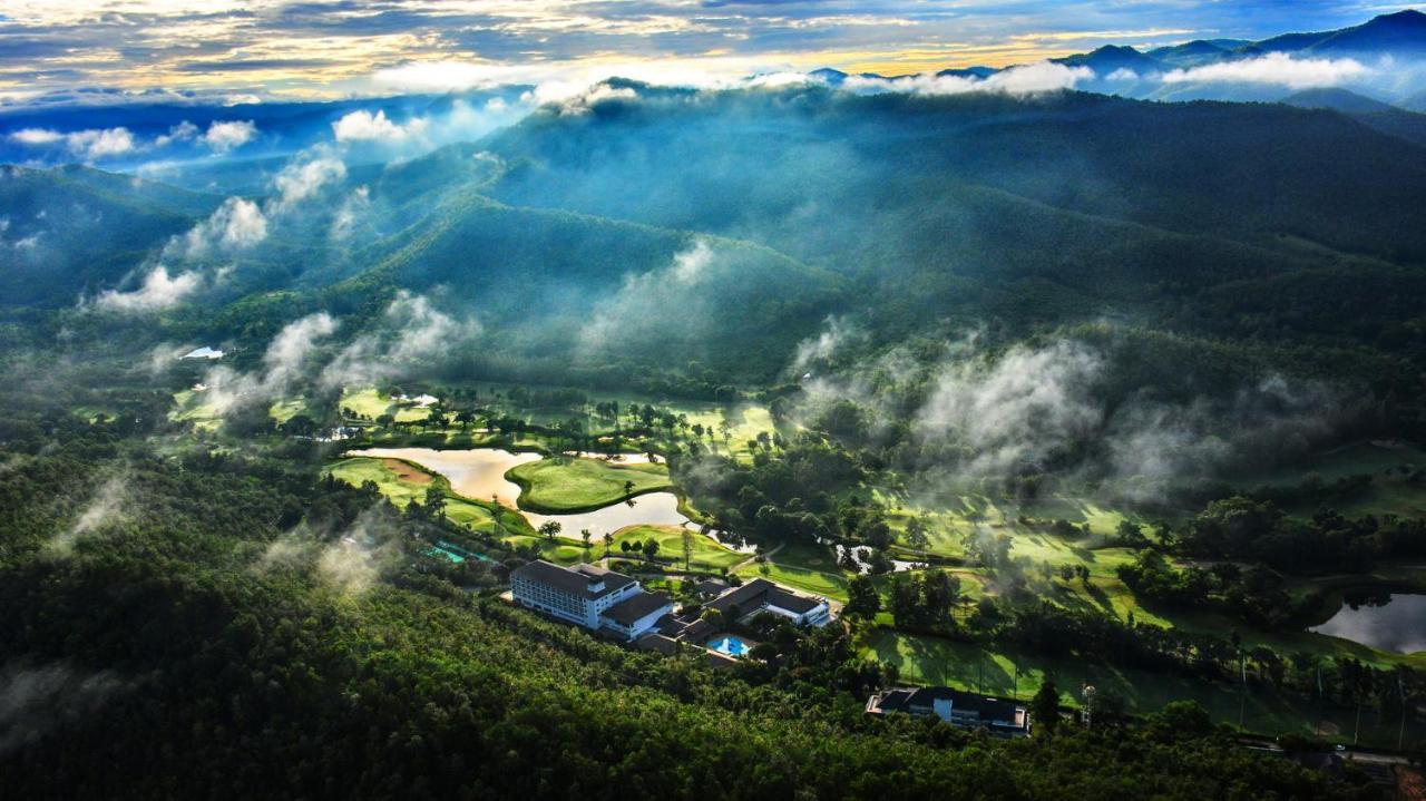 Alpine Golf Resort Chiang Mai Ban Huai Sai Nua Exteriör bild